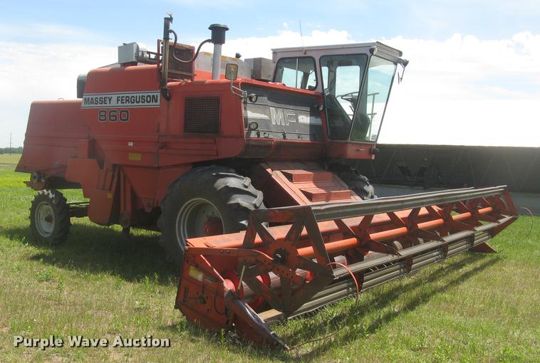image for item L2332 1982 Massey-Ferguson 860 combine