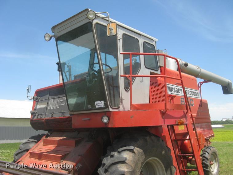 image for item L2332 1982 Massey-Ferguson 860 combine