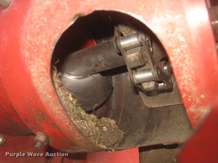 image for item L2332 1982 Massey-Ferguson 860 combine