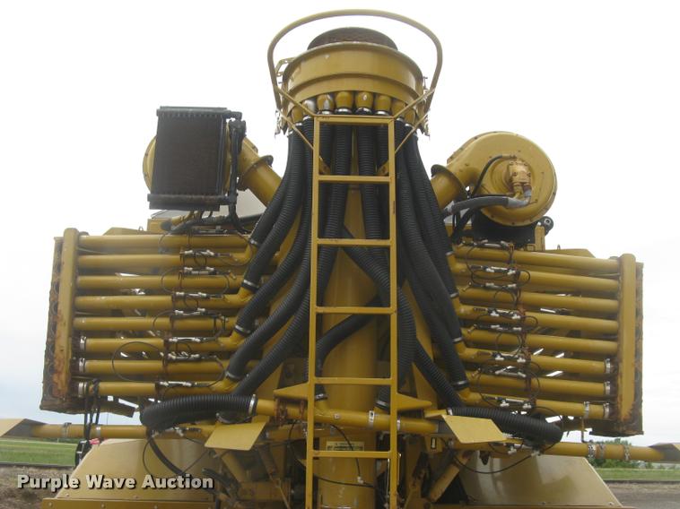 image for item L2338 1997 Ag-Chem TerraGator 1903 self-propelled applicator