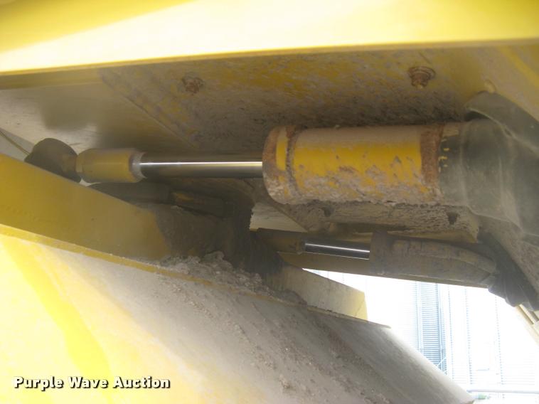 image for item L2338 1997 Ag-Chem TerraGator 1903 self-propelled applicator