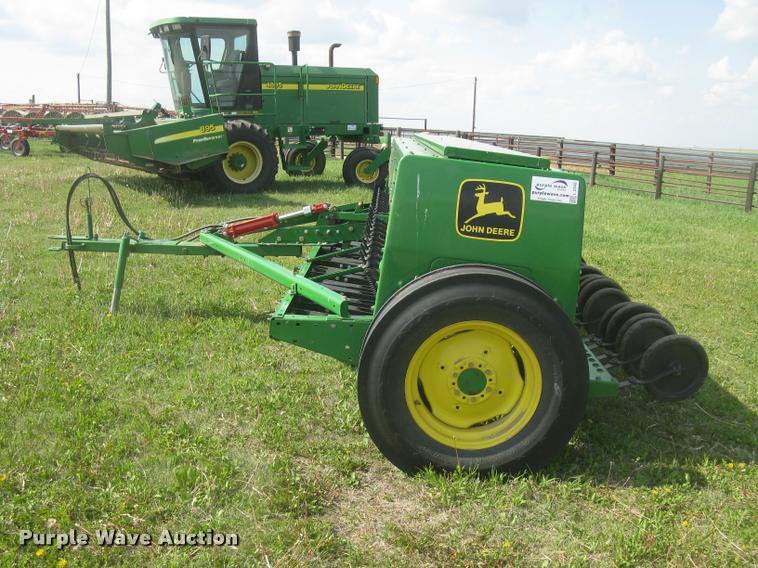 image for item L2342 John Deere 450 grain drill