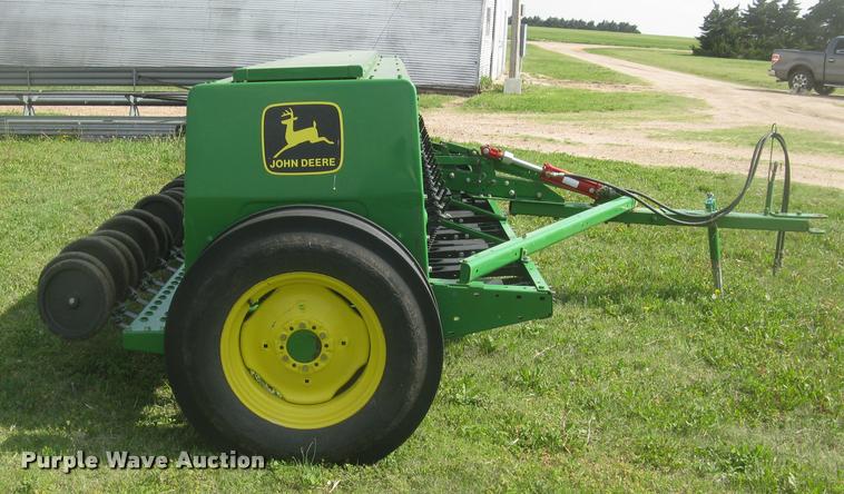 image for item L2342 John Deere 450 grain drill