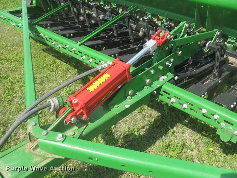 image for item L2342 John Deere 450 grain drill