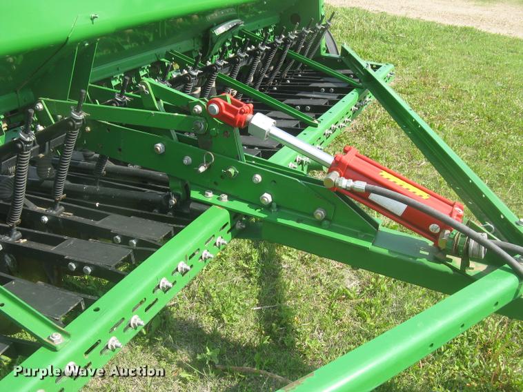 image for item L2342 John Deere 450 grain drill