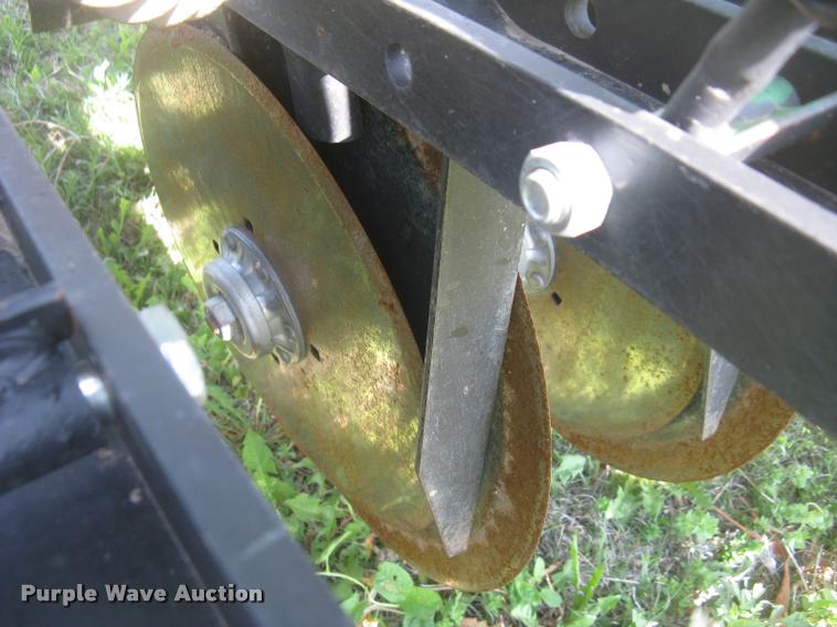 image for item L2342 John Deere 450 grain drill