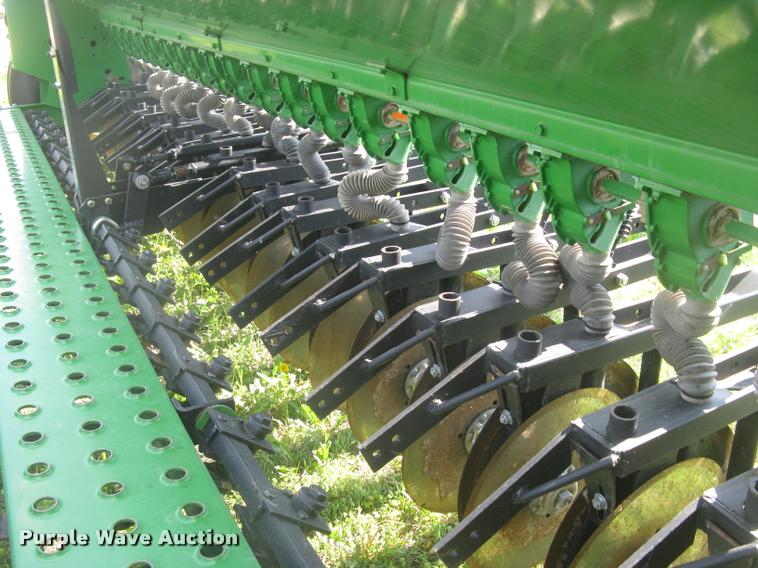 image for item L2342 John Deere 450 grain drill
