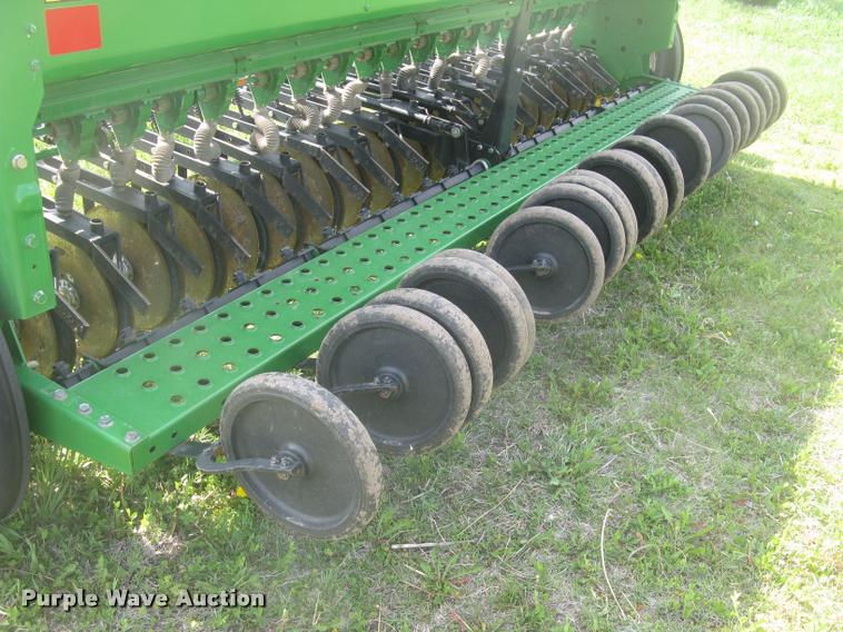 image for item L2342 John Deere 450 grain drill