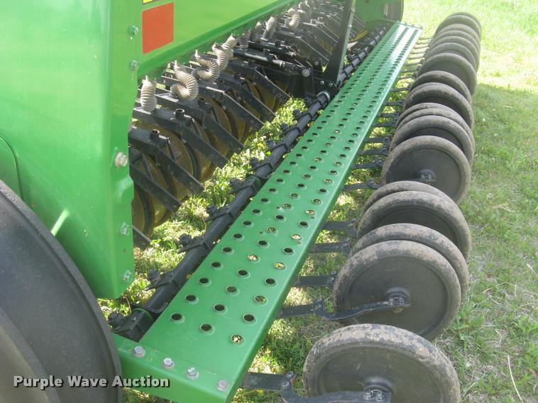 image for item L2342 John Deere 450 grain drill
