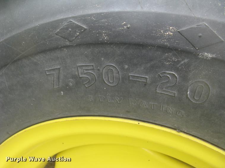 image for item L2342 John Deere 450 grain drill