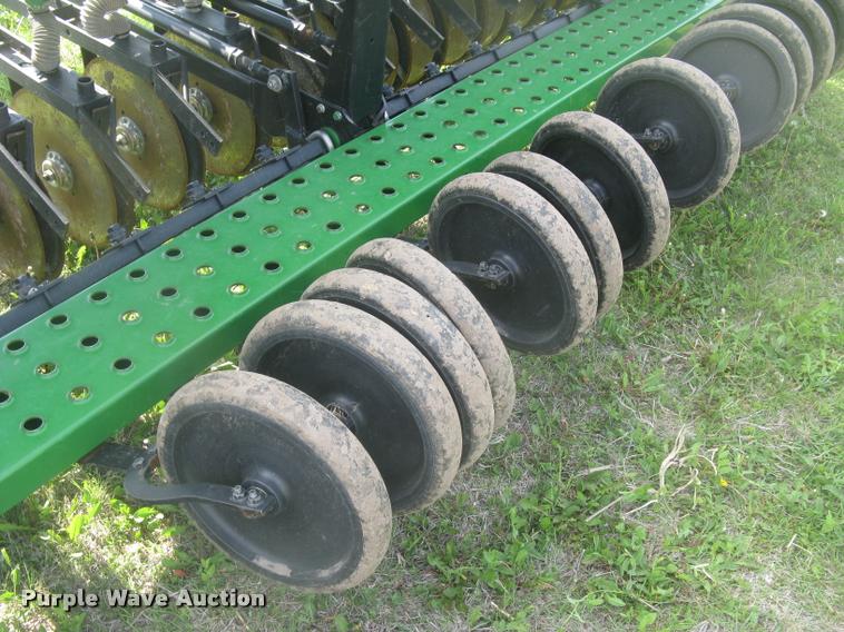 image for item L2342 John Deere 450 grain drill