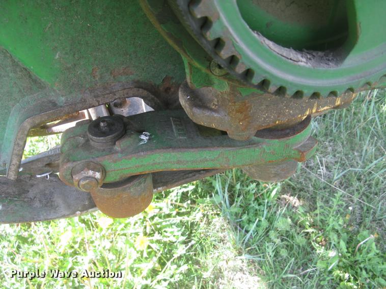 image for item L2343 2002 John Deere 4895 self-propelled windrower