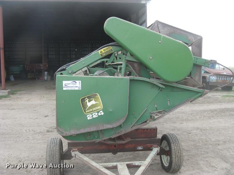 image for item L2349 John Deere 224 platform head