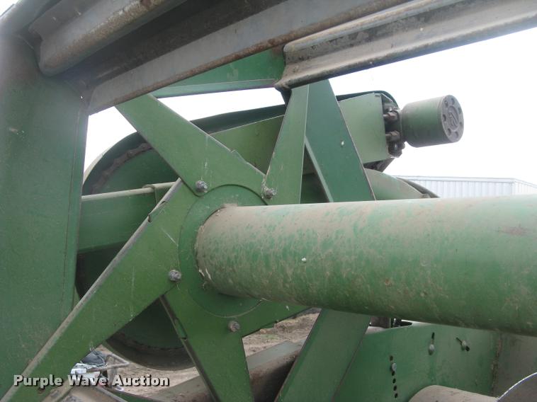 image for item L2349 John Deere 224 platform head