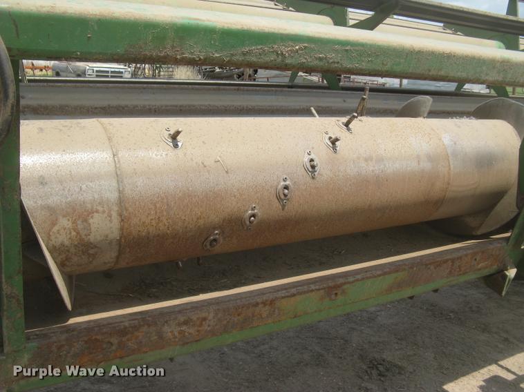 image for item L2349 John Deere 224 platform head