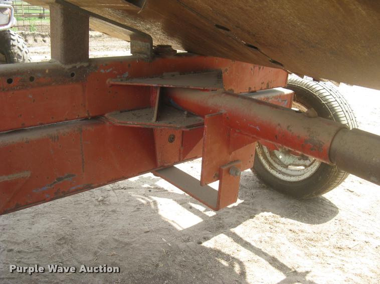 image for item L2349 John Deere 224 platform head