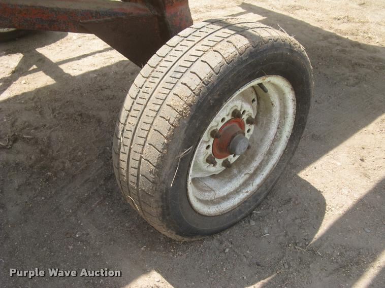 image for item L2349 John Deere 224 platform head