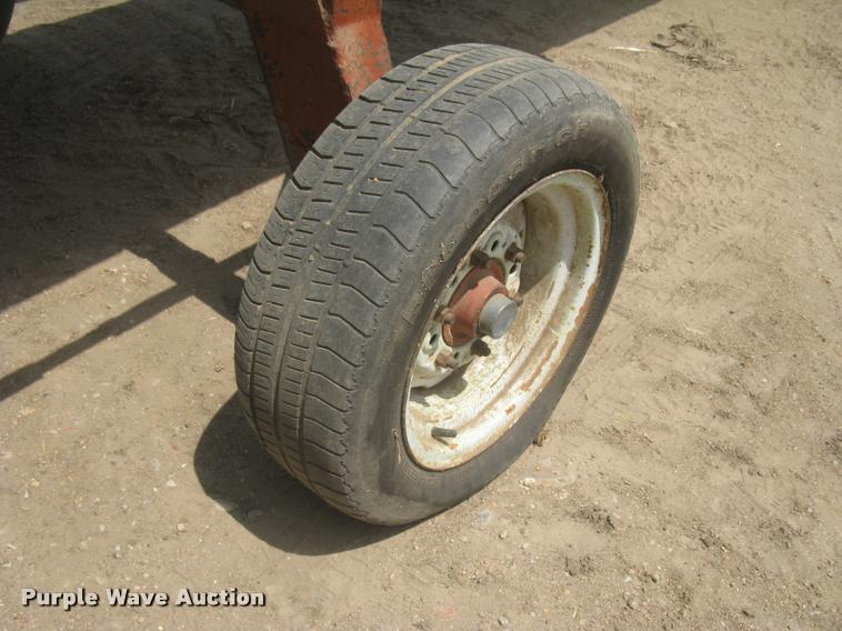 image for item L2349 John Deere 224 platform head