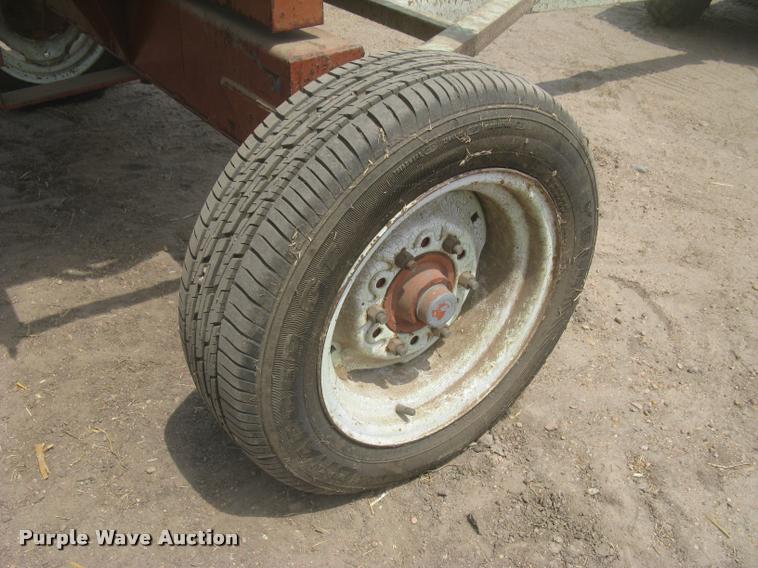 image for item L2349 John Deere 224 platform head