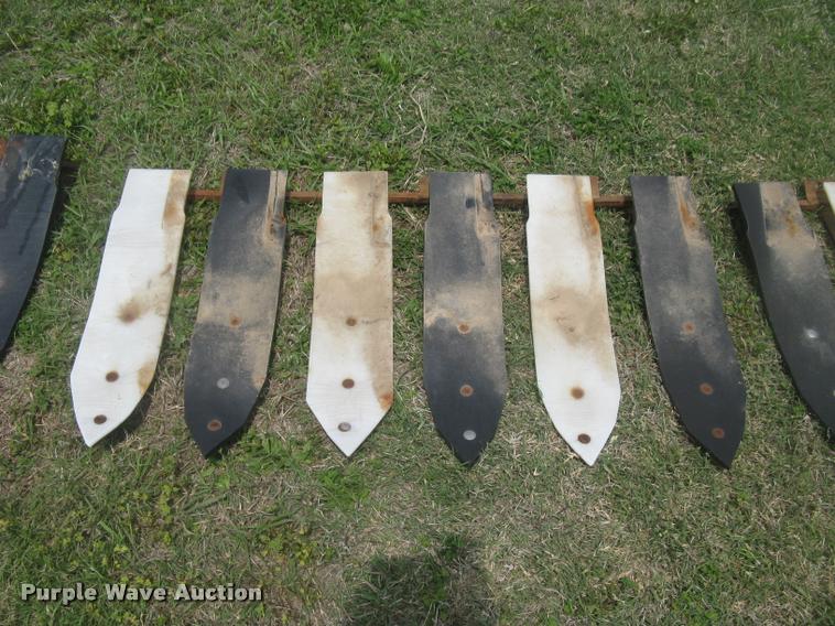 image for item L2349 John Deere 224 platform head