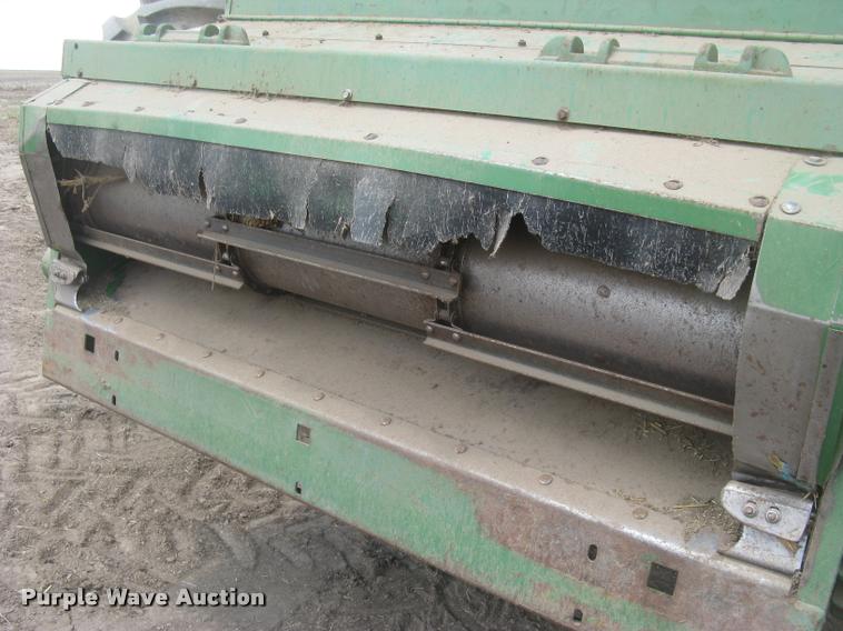 image for item L2352 1982 John Deere 8820 Turbo combine