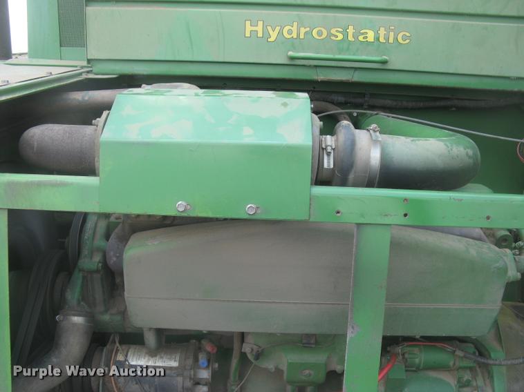 image for item L2352 1982 John Deere 8820 Turbo combine