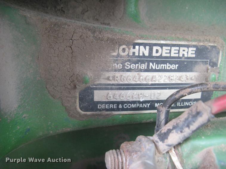 image for item L2352 1982 John Deere 8820 Turbo combine