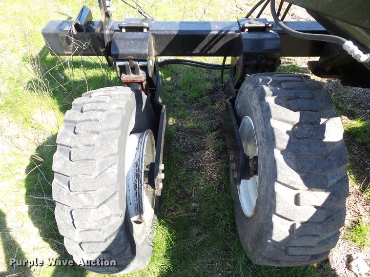 image for item L5542 2014 Harvest International toolbar