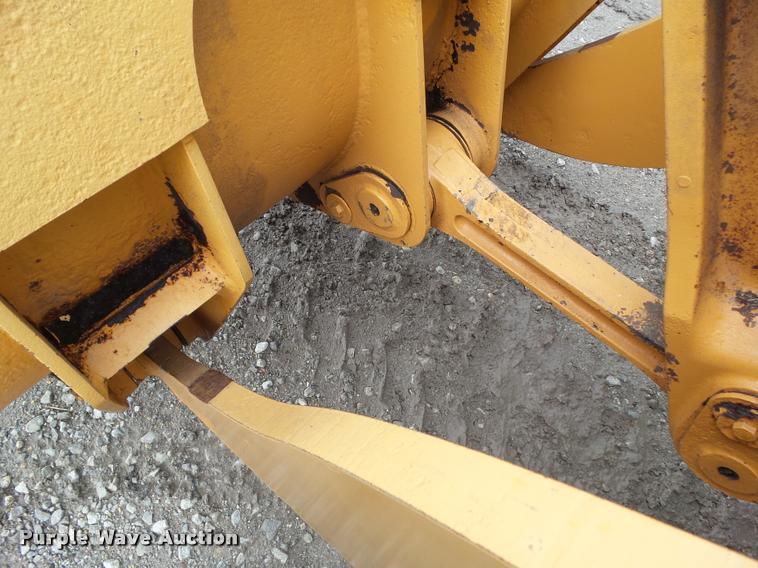 image for item L5551 1997 Case 621B wheel loader