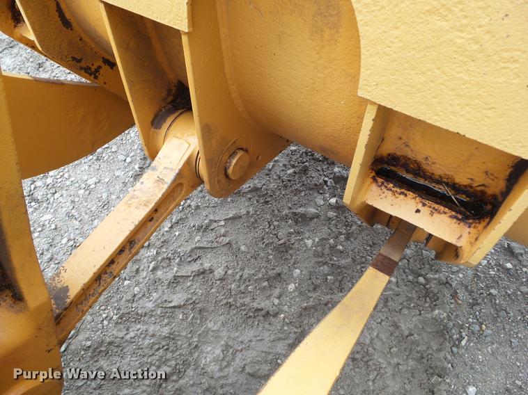 image for item L5551 1997 Case 621B wheel loader