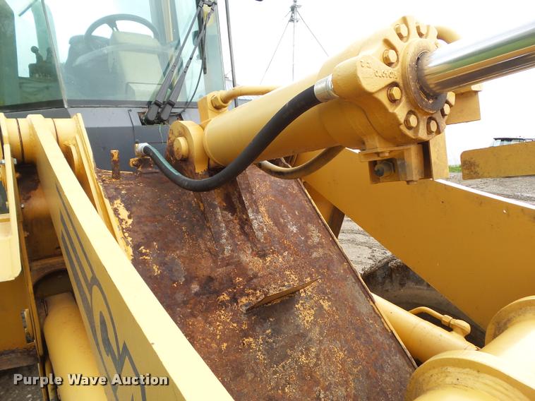 image for item L5551 1997 Case 621B wheel loader