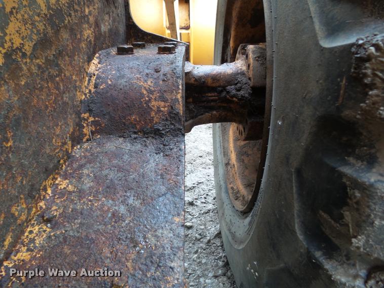 image for item L5551 1997 Case 621B wheel loader