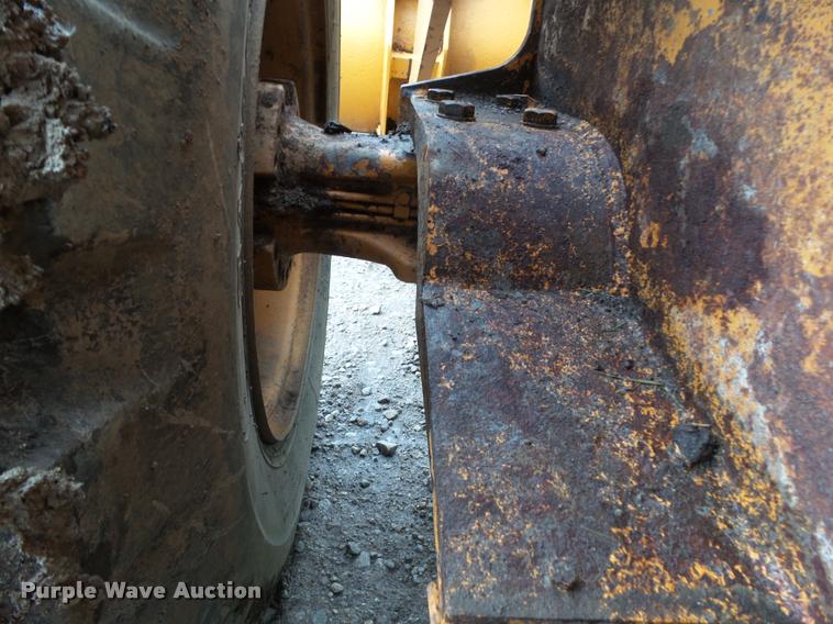 image for item L5551 1997 Case 621B wheel loader