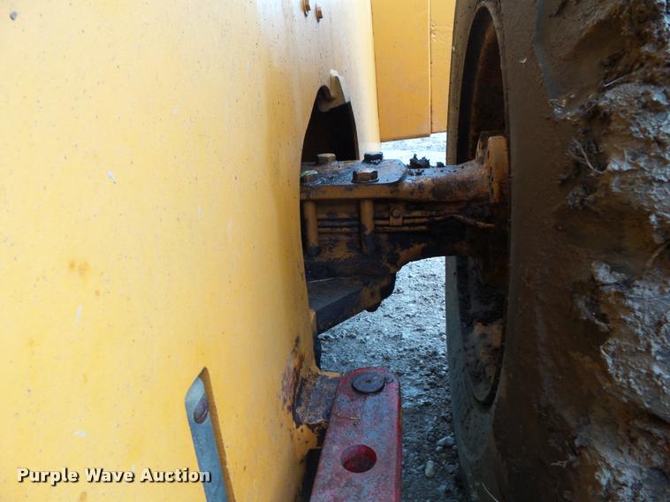 image for item L5551 1997 Case 621B wheel loader