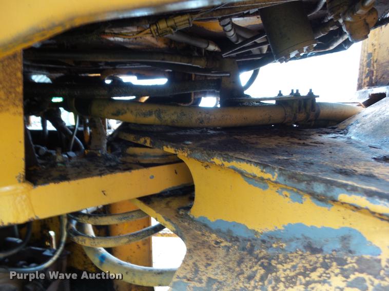 image for item L5551 1997 Case 621B wheel loader