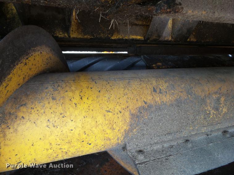 image for item L5553 2006 New Holland HW345 self-propelled windrower