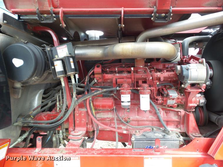 image for item L5553 2006 New Holland HW345 self-propelled windrower