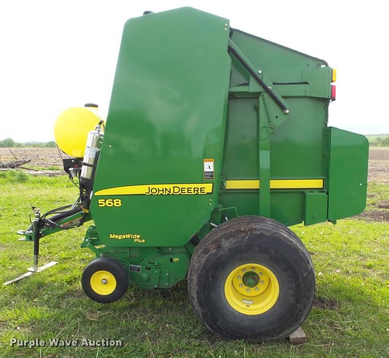 image for item L5554 2012 John Deere 568 Mega Wide Plus round baler