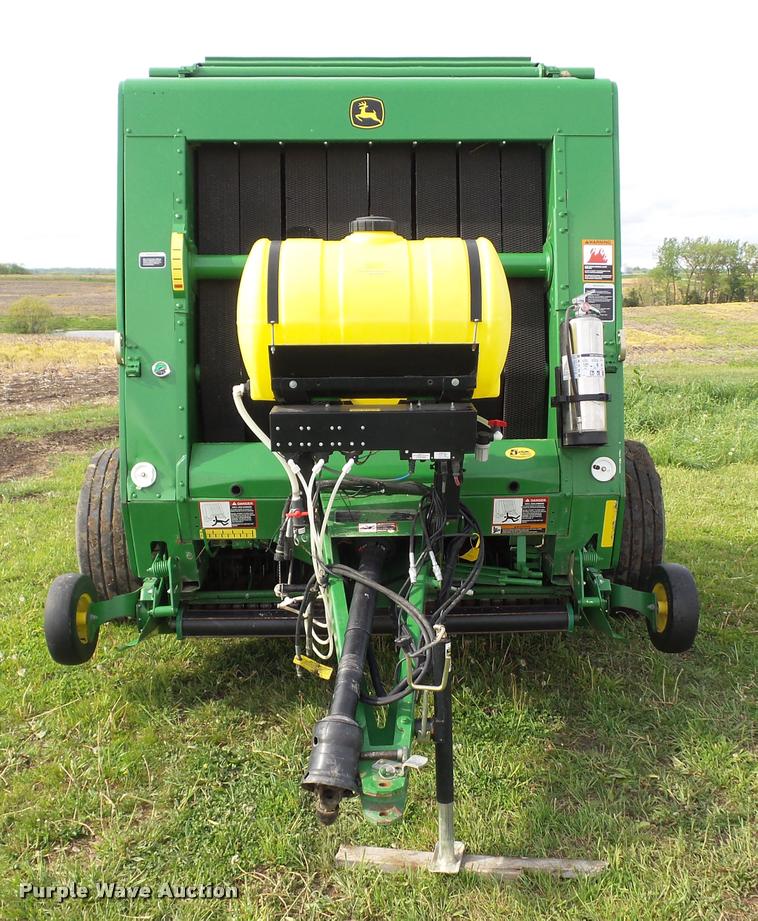 image for item L5554 2012 John Deere 568 Mega Wide Plus round baler