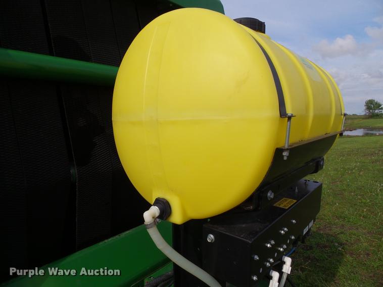 image for item L5554 2012 John Deere 568 Mega Wide Plus round baler