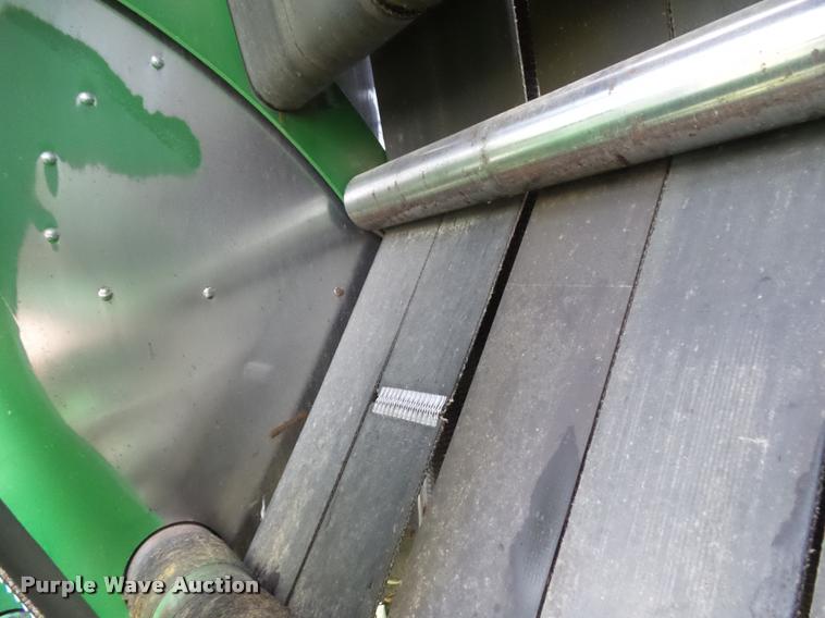 image for item L5554 2012 John Deere 568 Mega Wide Plus round baler