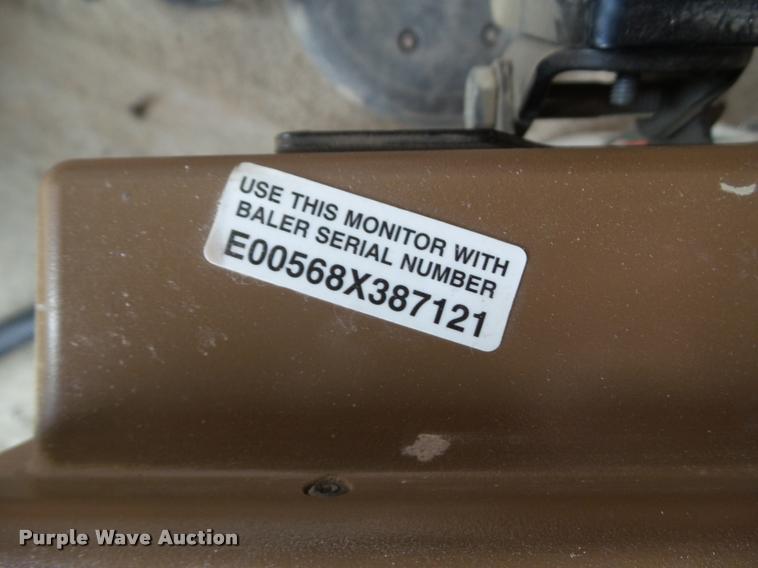 image for item L5554 2012 John Deere 568 Mega Wide Plus round baler