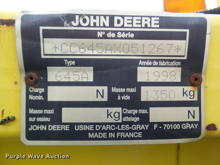 image for item L5555 1998 John Deere 645A pickup head