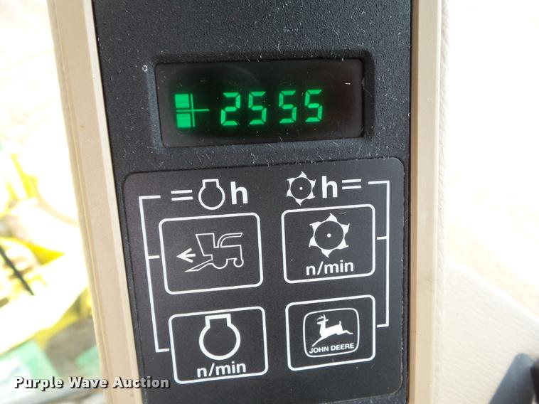 image for item L5556 1997 John Deere 6910 forage harvester