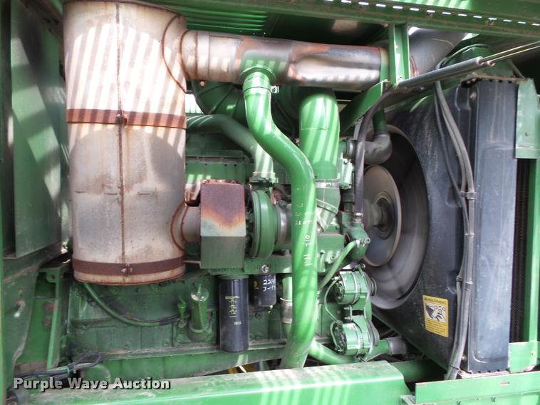 image for item L5556 1997 John Deere 6910 forage harvester