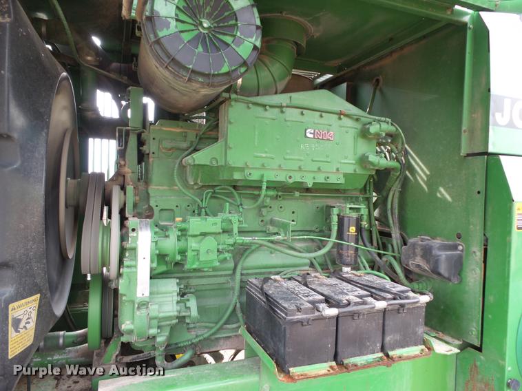 image for item L5556 1997 John Deere 6910 forage harvester