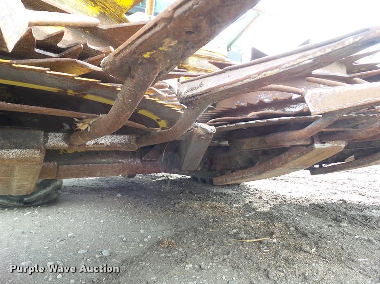 image for item L5556 1997 John Deere 6910 forage harvester