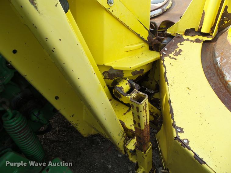 image for item L5556 1997 John Deere 6910 forage harvester