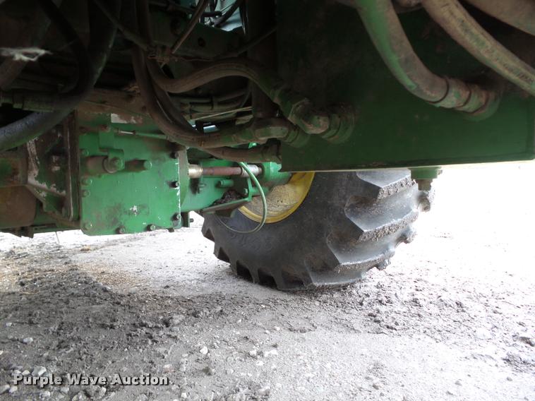 image for item L5556 1997 John Deere 6910 forage harvester