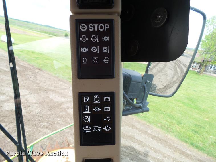 image for item L5556 1997 John Deere 6910 forage harvester